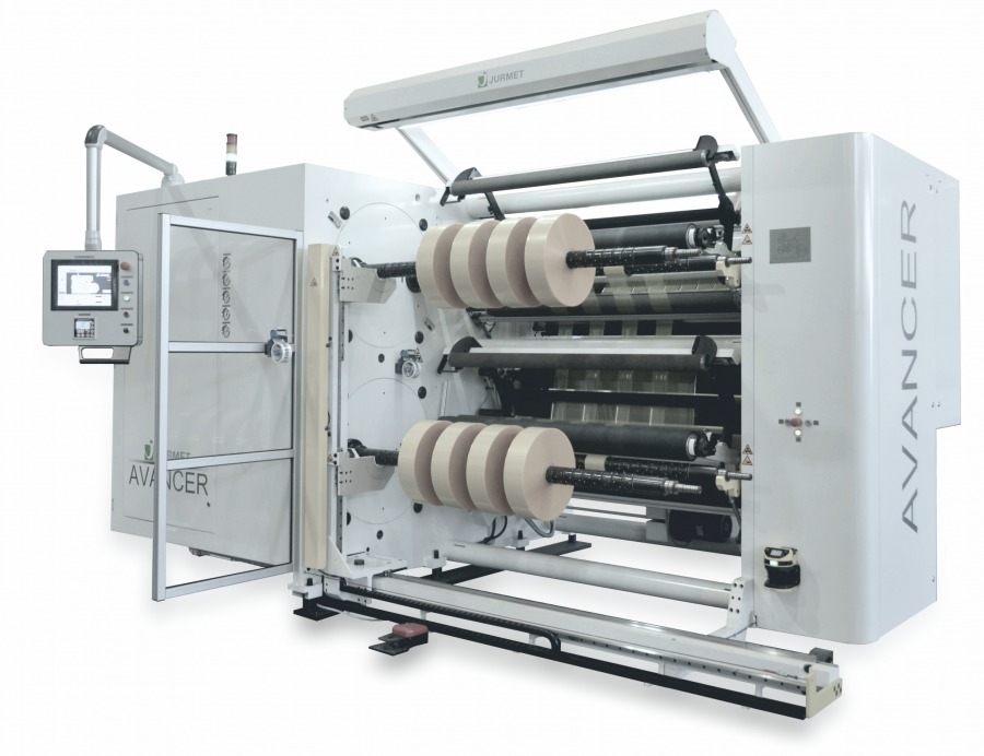 AVANCER turret slitter with integrated unwind station